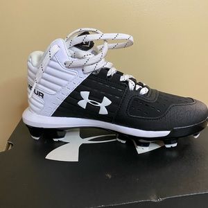 Under Armour Youth Cleats